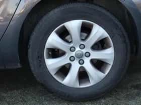 Opel Astra (2016) thumbnail 2