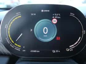 MINI Electric (2022) thumbnail 6