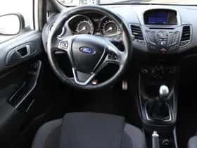 Ford Fiesta (2017) thumbnail 3