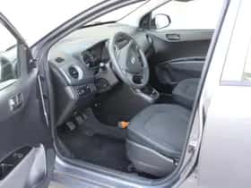 Hyundai i10 (2017) thumbnail 4