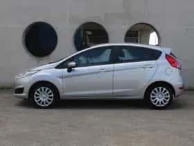 Ford Fiesta (2015) thumbnail 2