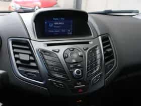 Ford Fiesta (2015) thumbnail 4