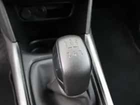 Peugeot 2008 (2018) thumbnail 20