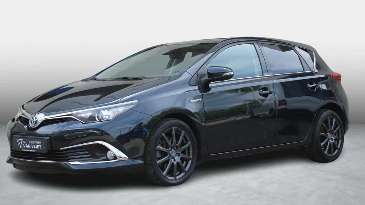 Toyota Auris (2016) — foto 1