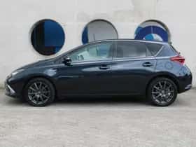 Toyota Auris (2016) thumbnail 2