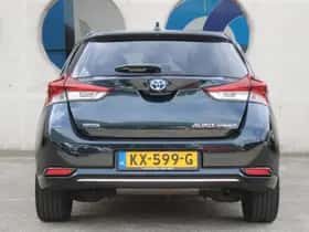 Toyota Auris (2016) thumbnail 4