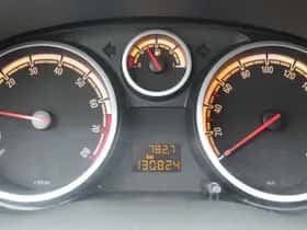 Opel Corsa (2014) thumbnail 4
