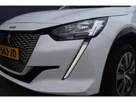 Peugeot e-208 (2022) thumbnail 9