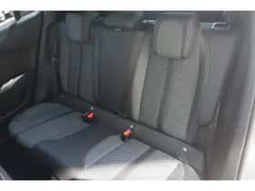 Peugeot 2008 (2024) thumbnail 31
