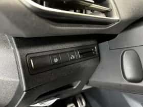 Peugeot 3008 (2022) thumbnail 14