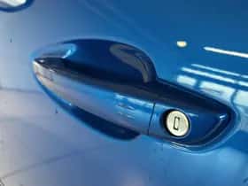 Peugeot 3008 (2022) thumbnail 10