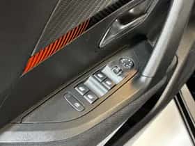 Peugeot 2008 (2022) thumbnail 9