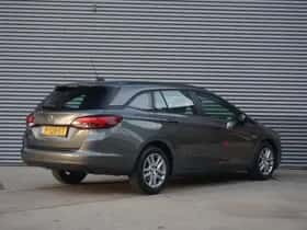 Opel Astra (2022) thumbnail 2