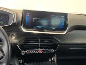 Peugeot e-2008 (2021) thumbnail 17