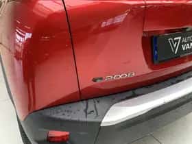 Peugeot e-2008 (2021) thumbnail 7