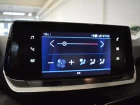 Peugeot 208 (2021) thumbnail 20
