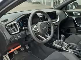 Kia Ceed Sportswagon (2023) thumbnail 4