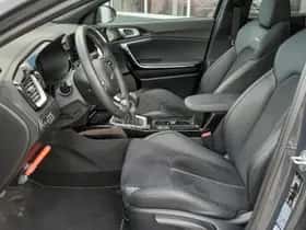 Kia Ceed Sportswagon (2023) thumbnail 5