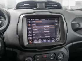 Jeep Renegade (2023) thumbnail 16