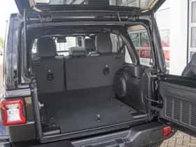 Jeep Wrangler (2025) thumbnail 25