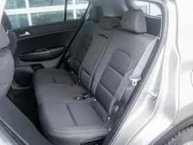 Kia Sportage (2016) thumbnail 11