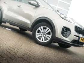 Kia Sportage (2016) thumbnail 23