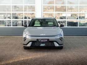 Kia EV4 (2026) thumbnail 2