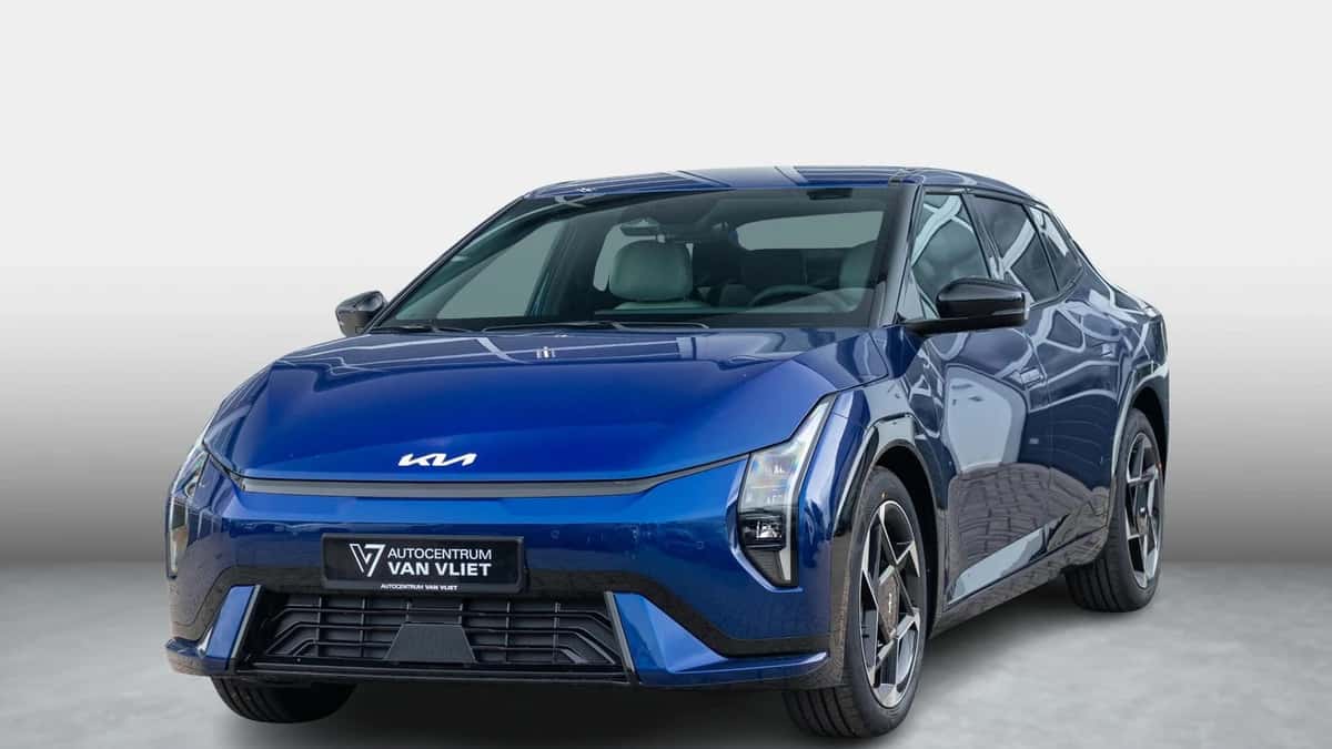 Kia EV4 (2026) — foto 1