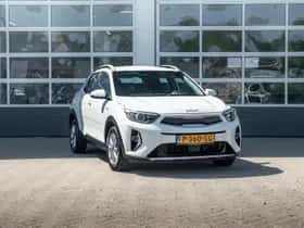 Kia Stonic (2022) thumbnail 3