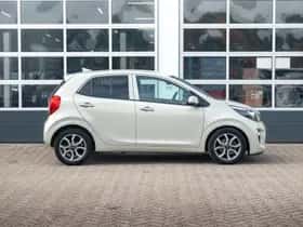 Kia Picanto (2023) thumbnail 4