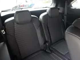 Peugeot 5008 (2024) thumbnail 37