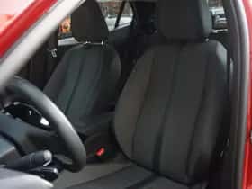 Peugeot 2008 (2021) thumbnail 12