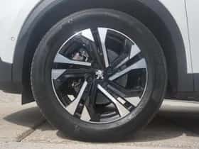 Peugeot e-2008 (2022) thumbnail 8