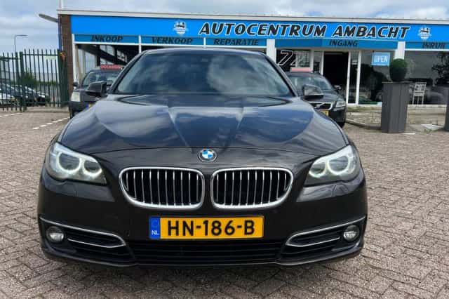 BMW 5-Serie (2015) thumbnail 2