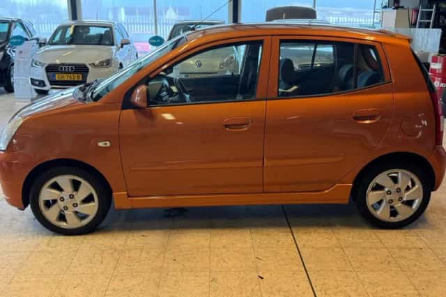 Kia Picanto (2007) thumbnail 4