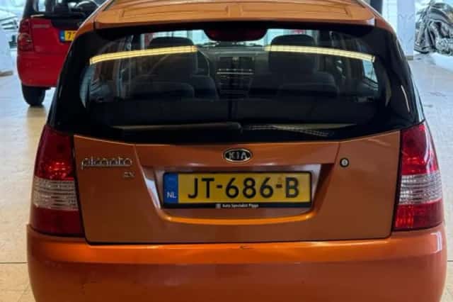 Kia Picanto (2007) thumbnail 5