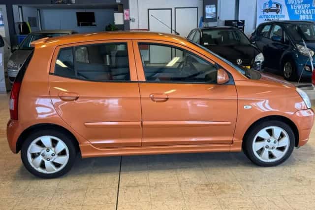Kia Picanto (2007) thumbnail 6