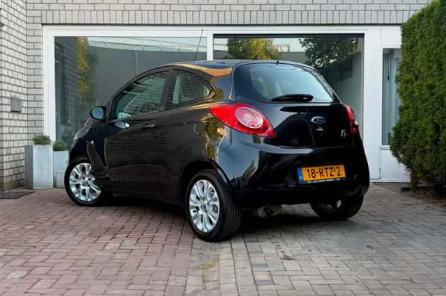 Ford Ka (2011) thumbnail 2