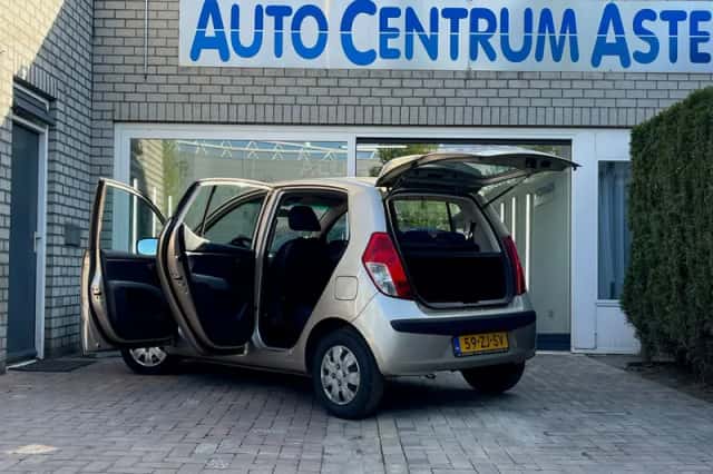 Hyundai i10 (2008) thumbnail 3