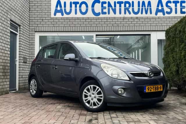 Hyundai i20 (2012) thumbnail 1