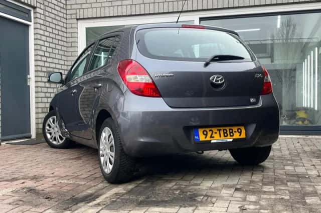 Hyundai i20 (2012) thumbnail 4