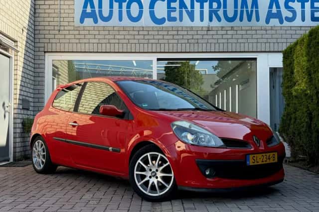 Renault Clio (2006) thumbnail 1
