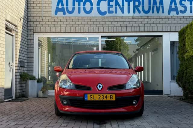 Renault Clio (2006) thumbnail 4