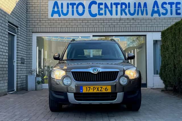 Škoda Yeti (2011) thumbnail 4