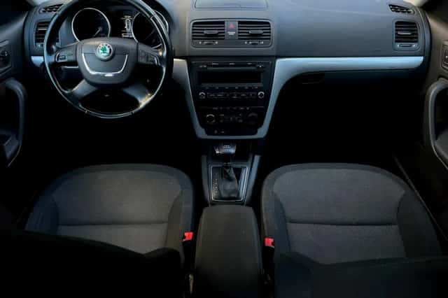 Škoda Yeti (2011) thumbnail 6