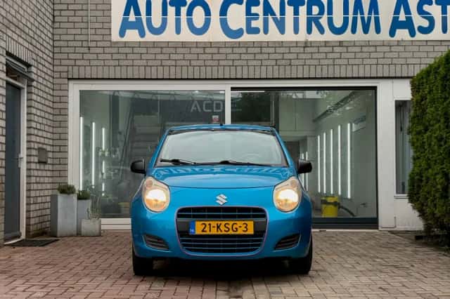 Suzuki Alto (2010) thumbnail 4
