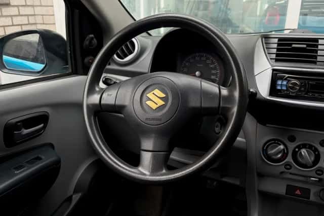 Suzuki Alto (2010) thumbnail 6