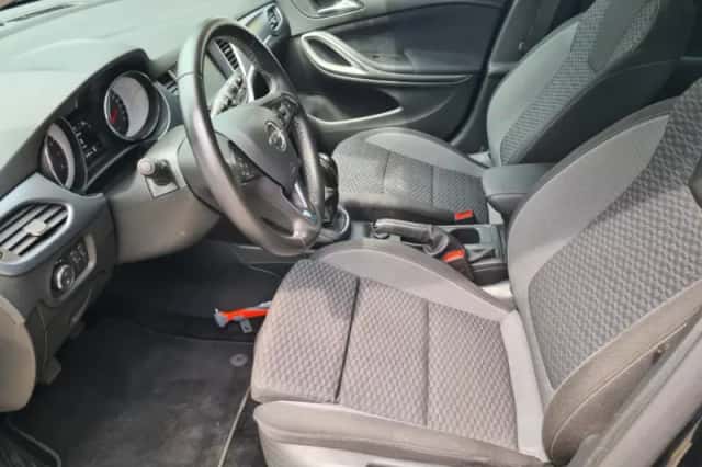 Opel Astra (2021) thumbnail 5