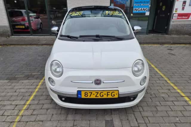 Fiat 500 (2008) thumbnail 2