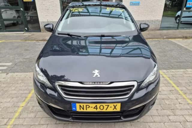 Peugeot 308 (2017) thumbnail 2